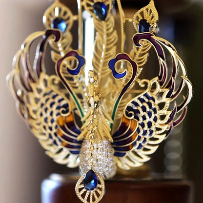 Beautiful Magnificent Sparkly Peacock Brooch